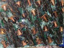 Load image into Gallery viewer, Pinecone Table