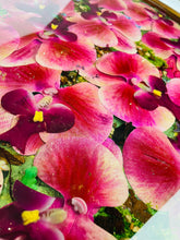 Load image into Gallery viewer, 18” Orchid Wooden Lazy Susan