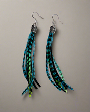 Load image into Gallery viewer, Shorty Blue-Green Feather Earrings