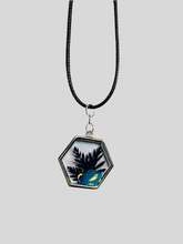 Load image into Gallery viewer, Blue Petal Necklace