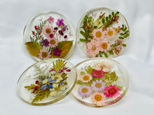 Load image into Gallery viewer, Purplish Pinky Flower Coasters (Set of 4)