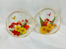 Load image into Gallery viewer, Day &amp; Night Flower Coasters (Set of 4)